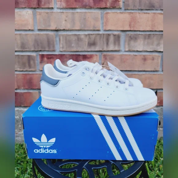 adidas gazelle silver green womens Adidas Originals